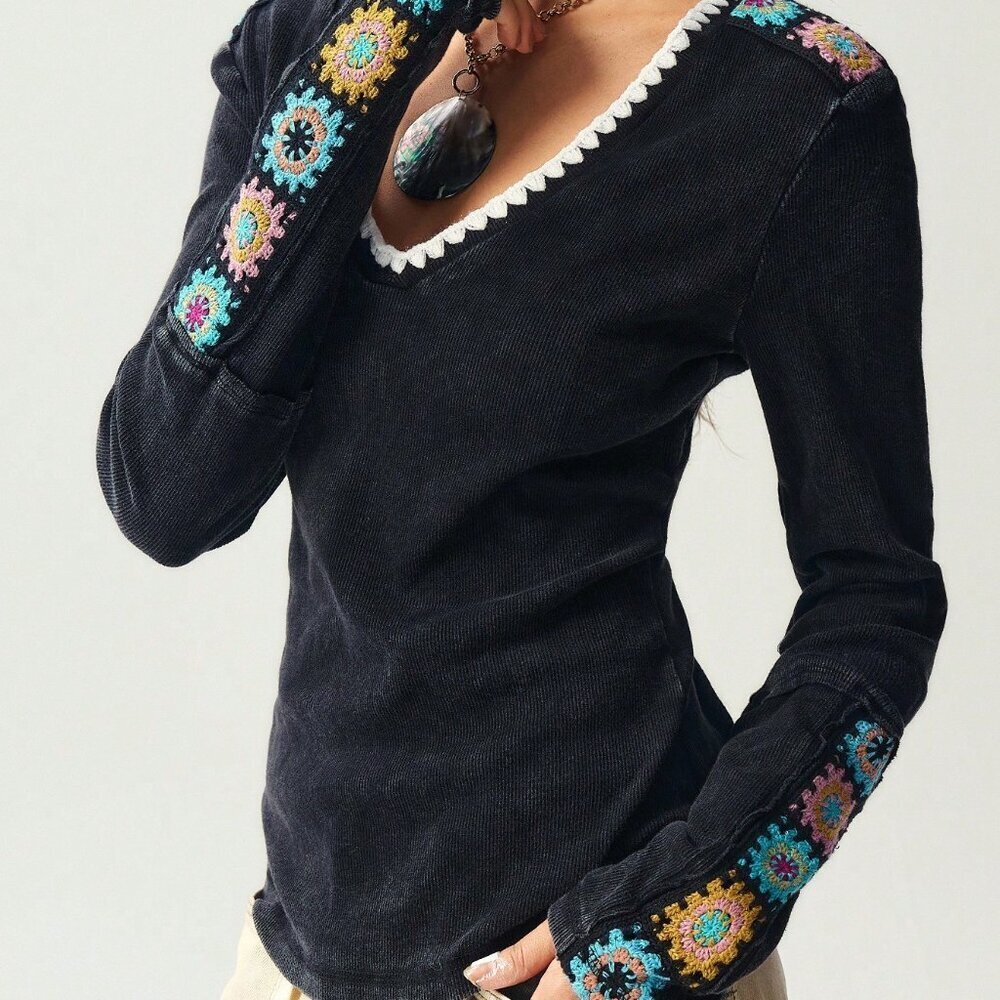 Black Casual Women's V-Neck Long Sleeve Crochet Patchwork T-Shirt